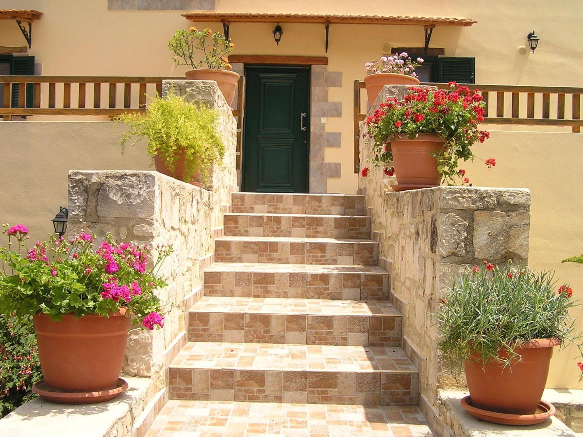 Stratos Villas *