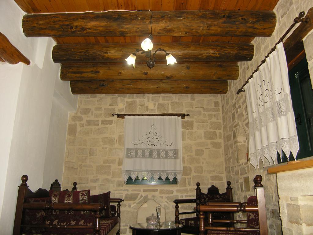 Stratos Villas